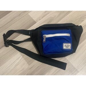 Herschel Supply Seventeen Hip Pack Blue Black Adjustable Strap Crossbody/Waist